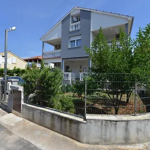L&r , Bibinje Chorwacja